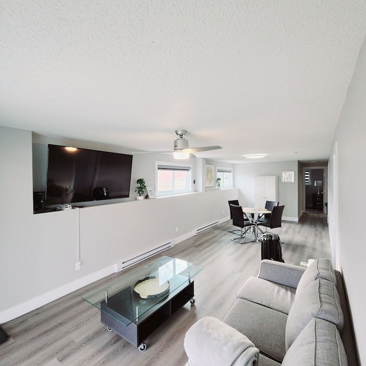 Beautiful 2 bedroom Suite