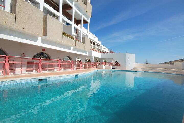 Vacation Homes & Condo Rentals - Airbnb