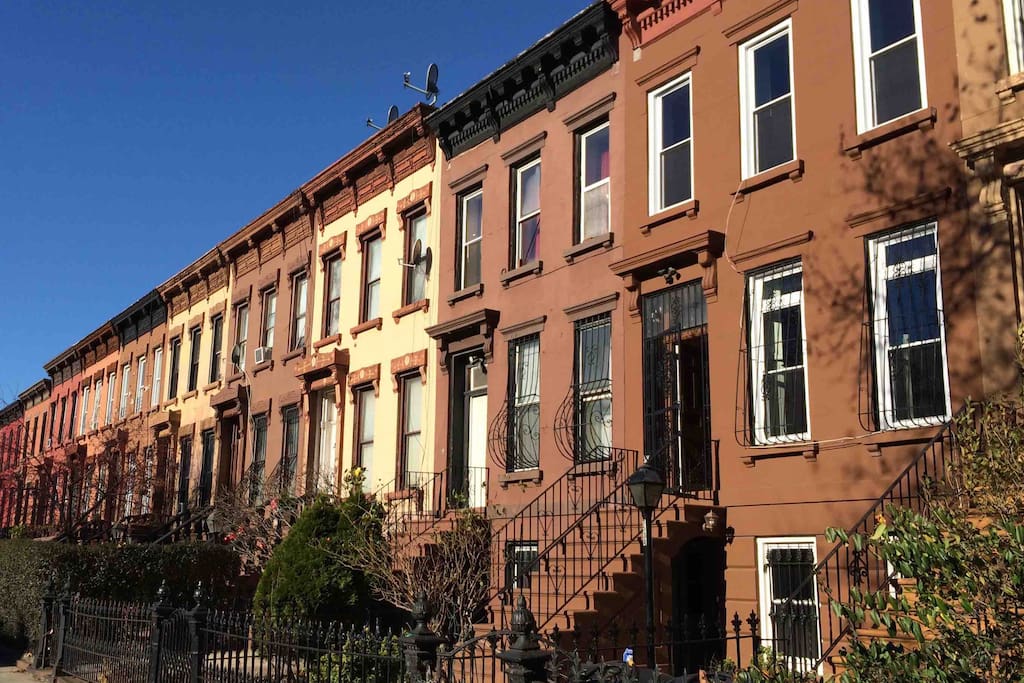 Quiet street on landmarked historic brownstone block. Steps from cool cafes, bars & destination restaurants. 6 short blocks to A/C express subway direct to Manhattan.