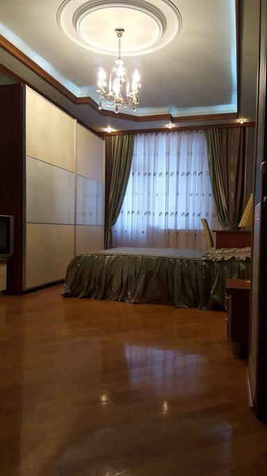1st bedroom