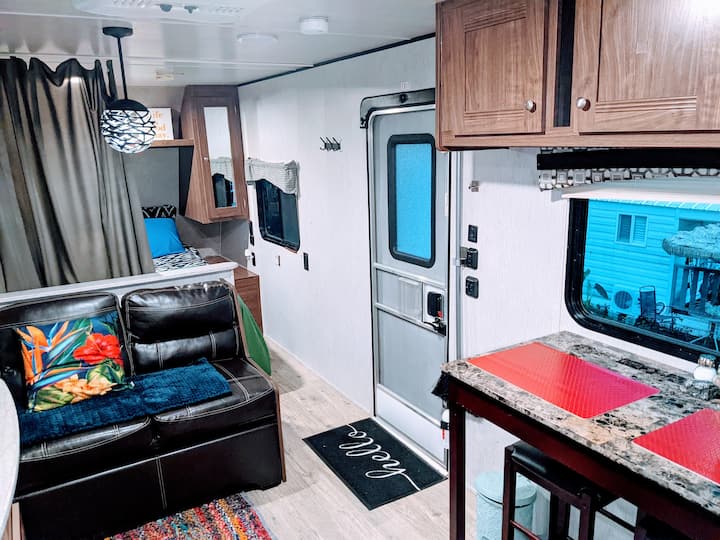 私たちの居心地の良い小屋に入る