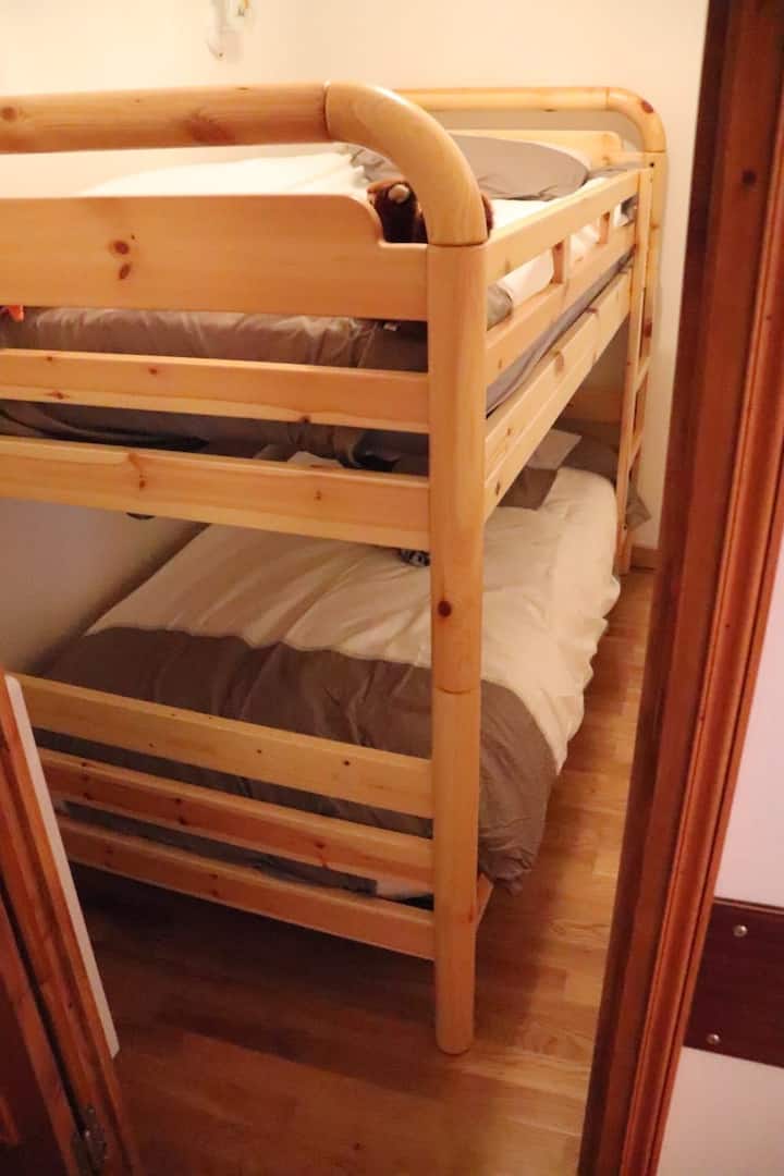 Chumba cha kulala vitanda 2 vya ghorofa