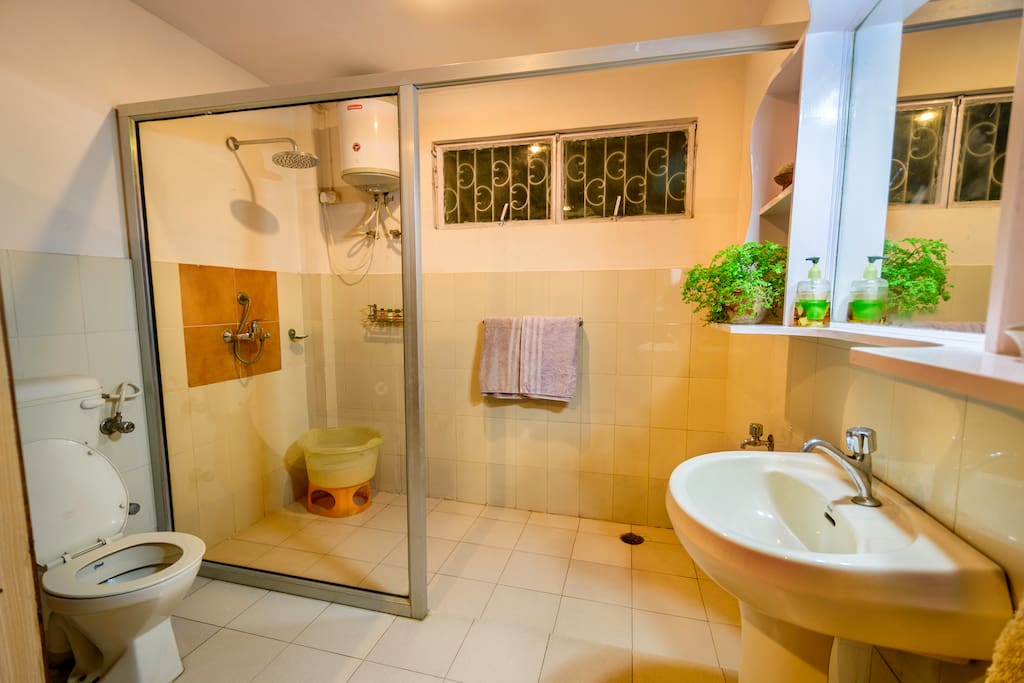 Family suite bathroom.