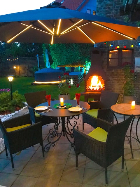 150qm Apartment Business,Families,Groups by Berlin