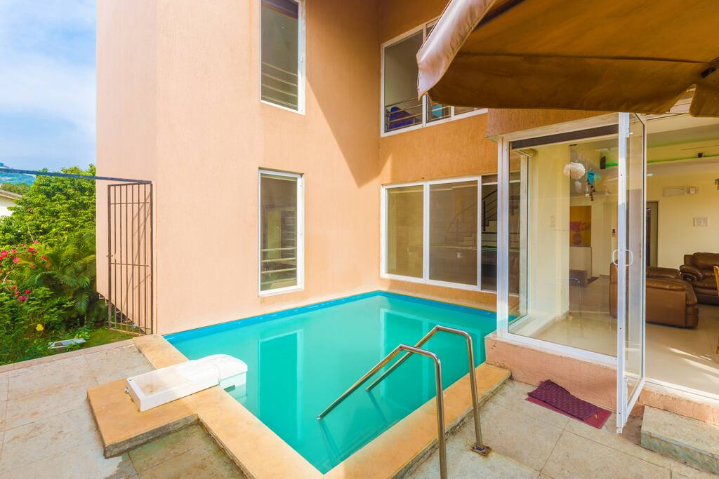 Pool for 8-10 people