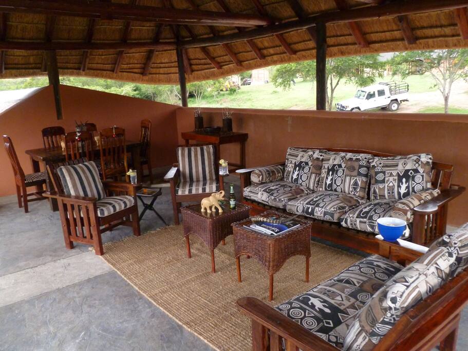 Outdoor dining and viewing deck