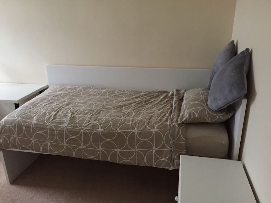 Twin room - one of beds