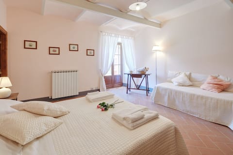Love Nest Fontanina CountryHouseTuscany with  Pool