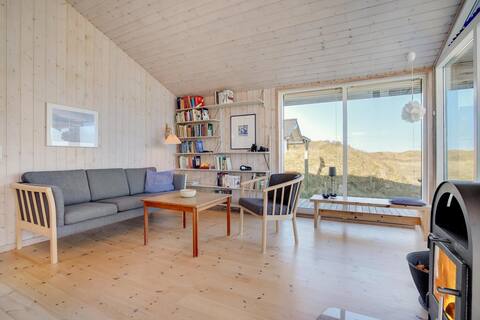 Top Airbnb: Unique view, first row of dunes, Tversted in Hjørring