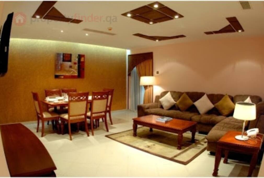 Beautiful & spacious living room