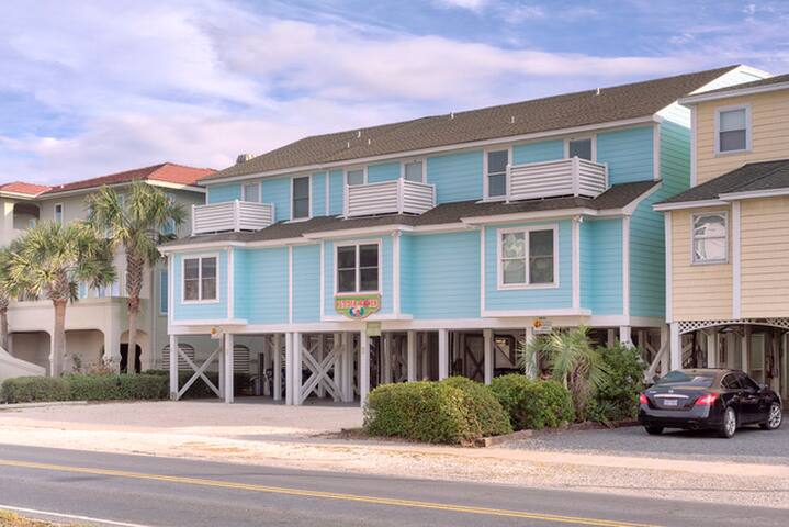 Charming Oceanfront Bungalow English Rose Cottages For Rent