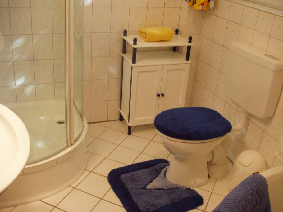 Bad mit Dusche