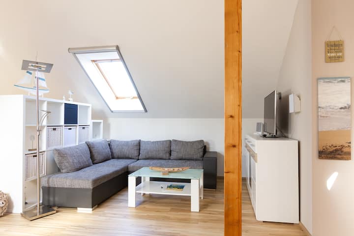 Sehemu ya kukaa yenye uwezekano wa kulala kwa mtu 1