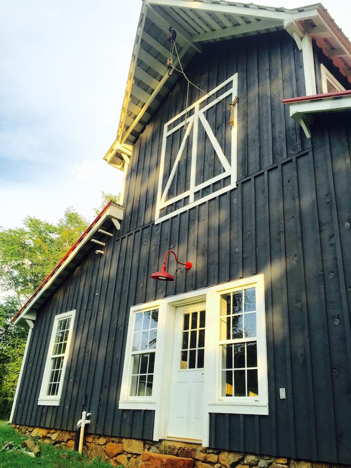 Vintage Barn at Mulberry Springs Barns for Rent in Stanardsville