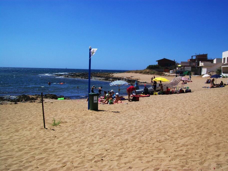 Spiaggia antistante la villa