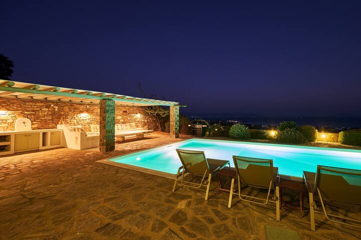 Deluxe: SeaView Villa gallery image 4