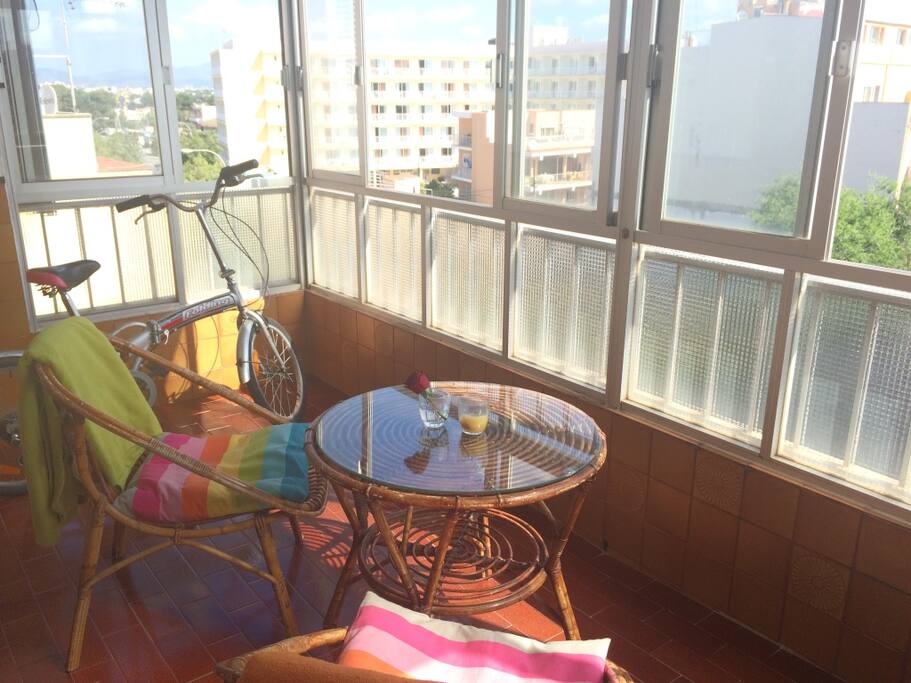 Terraza con vistas a la sierra de Tramontana