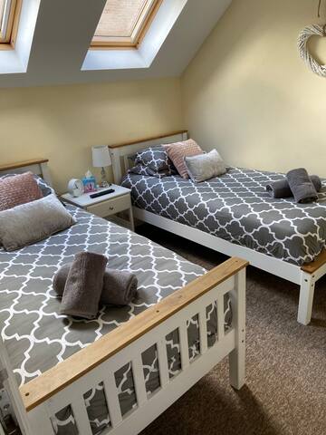 Our Little Gem gallery image 2