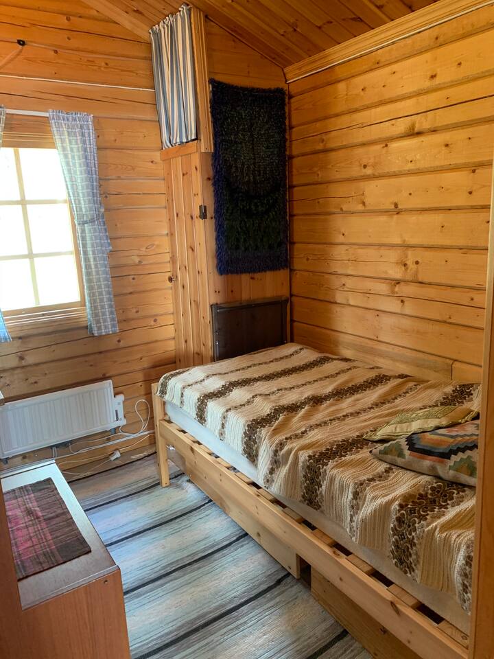 Chumba cha 2 cha kulala
Kitanda cha sentimita 90