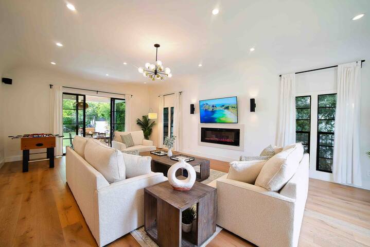 Elegant 6BD Villa- Pool & Fireplace -Beverly Hills gallery image 4