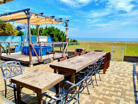 Max 18 for Oceanfront BBQ and Lodging
