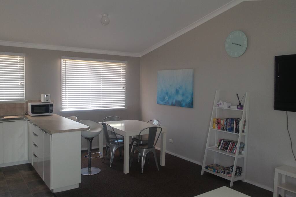 Kitchen / Dinning
