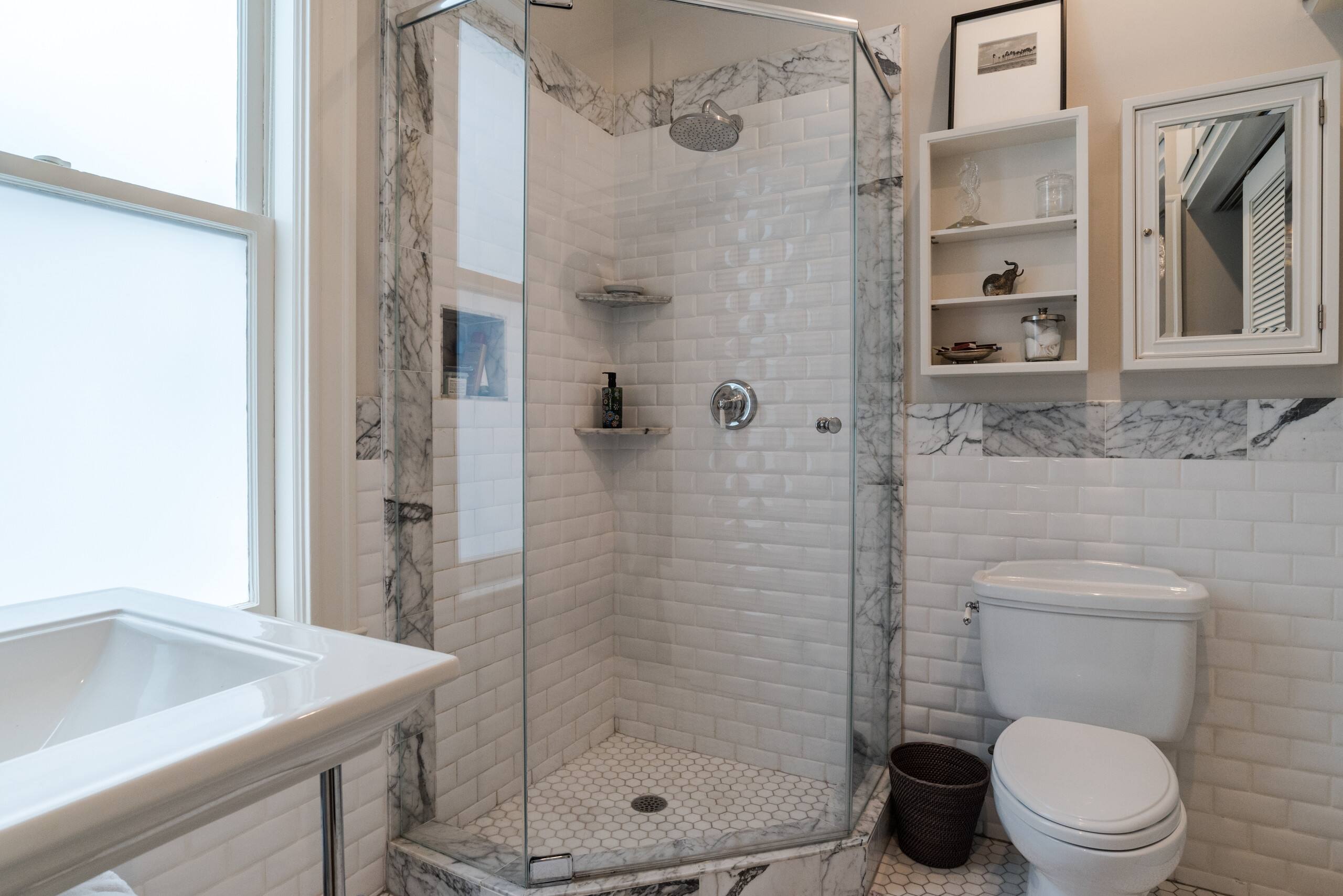 Condo in San Francisco · ★4.95 · 3 bedrooms · 3 beds · 2 baths - Image 25