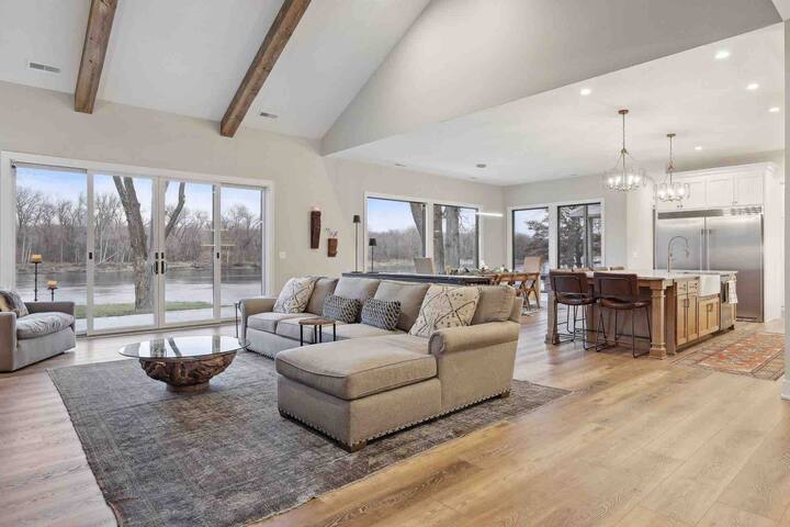 The Mississippi River House gallery image 5