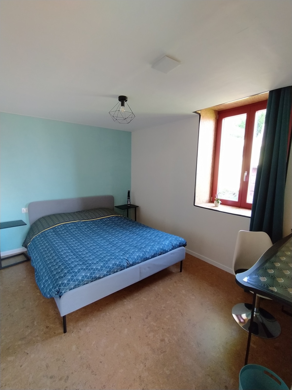 Chumba cha bluu: kitanda 1 cha watu wawili