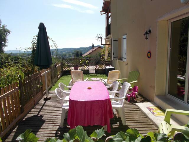 Quite guest house on the hill  with shady terrace
