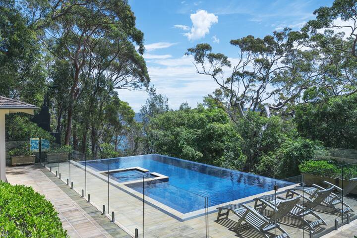 Historic Seaside Mansion on 1600sqm of land gallery image 2