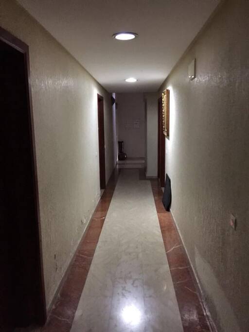 le Couloir qui mène à l'appart
