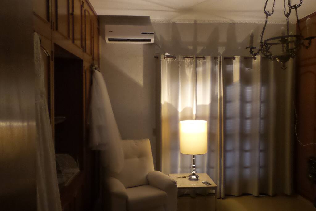 room for 3 mattresses with balcony and air conditioning
