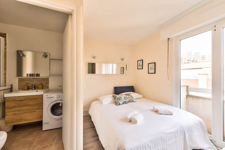 Dhoma e ndenjjes - Divan krevat