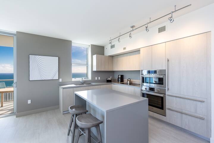 Hollywood 35 gallery image 4