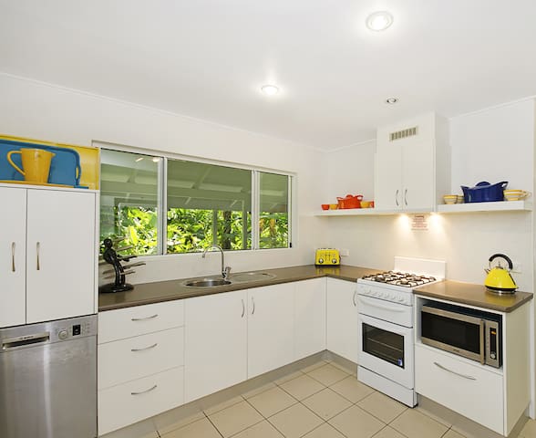 By The Sea Port Douglas managed Airbnb listing 3