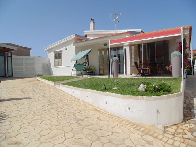 Villa Marzamemi beach