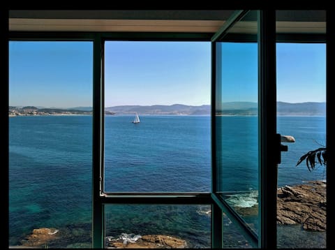 Entire apartment in Portonovo, sea view.