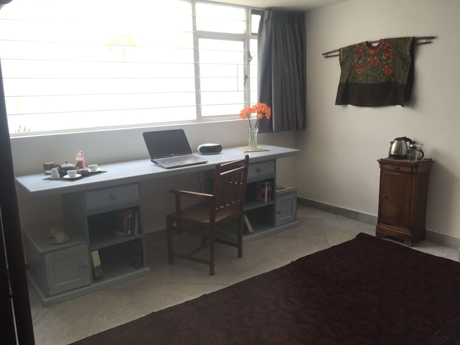 Excellent working space!