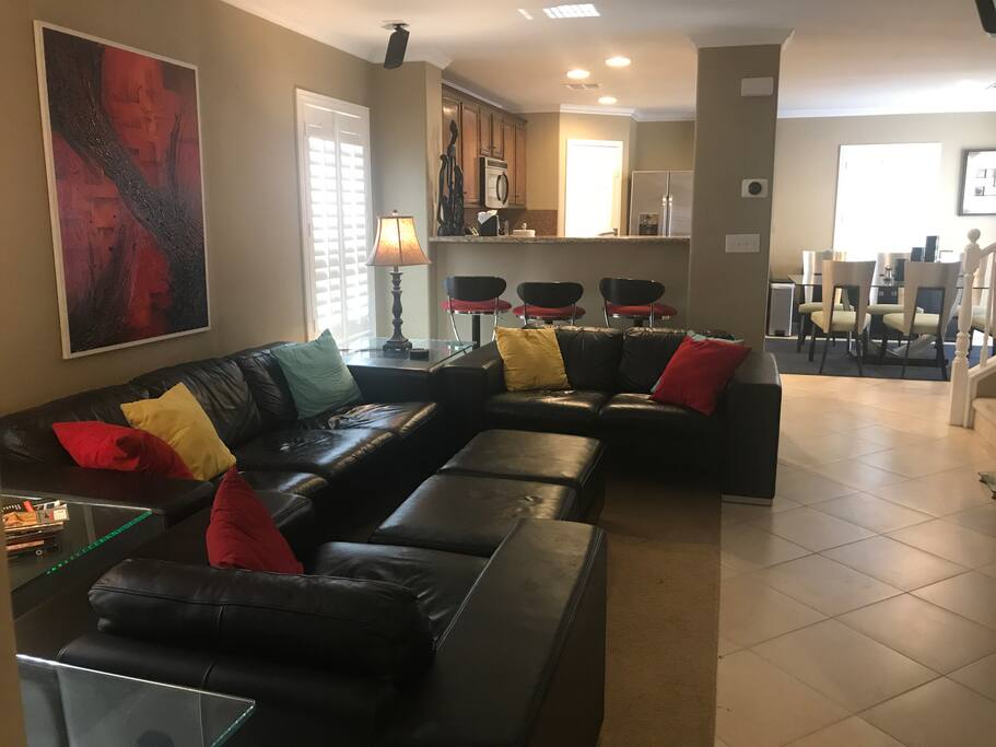 Contemporary Living Room