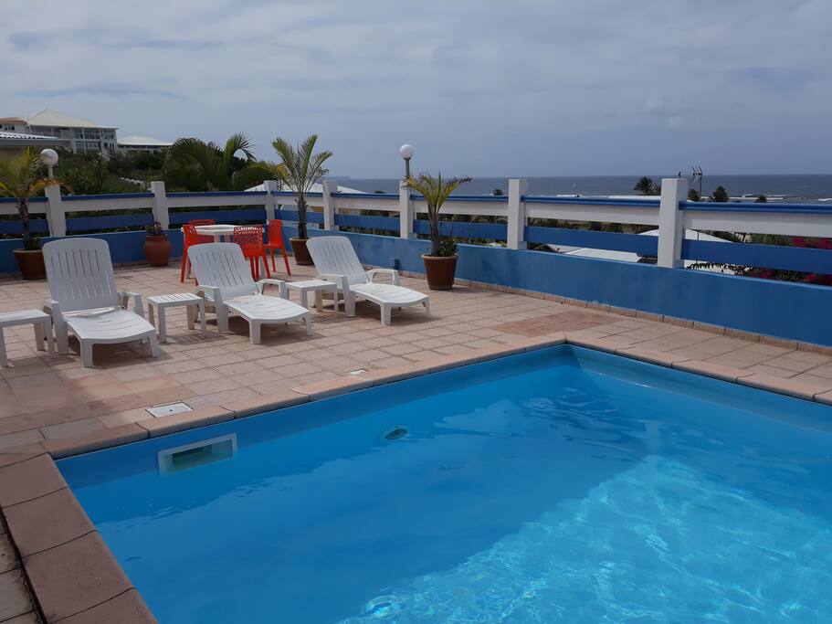 Piscine au sel vue mer