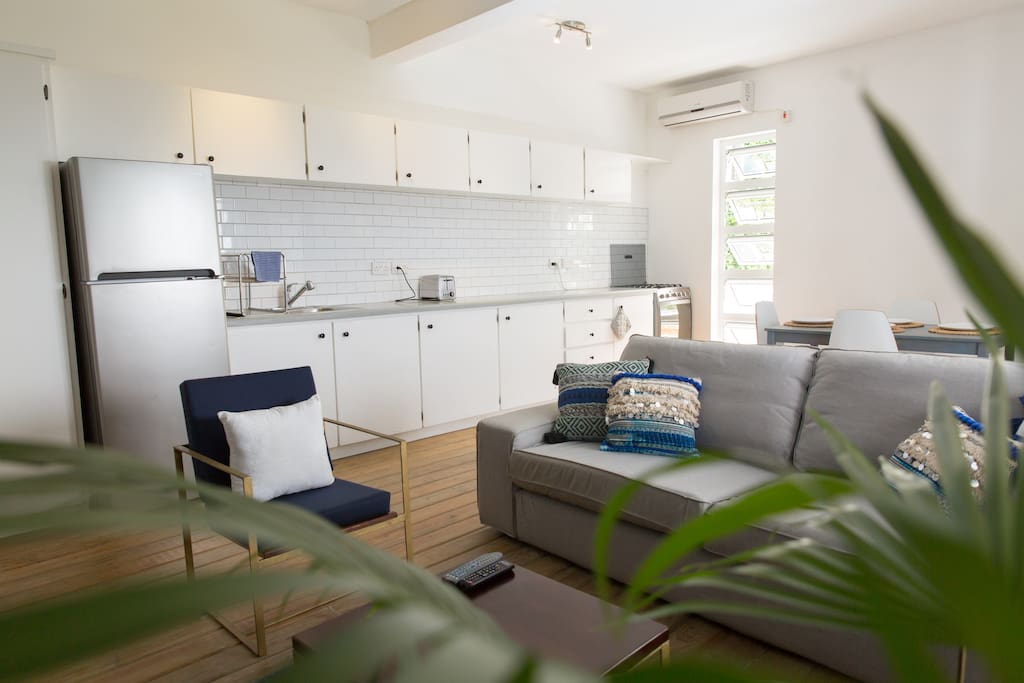 Open Plan Living | Dining| Kitchen