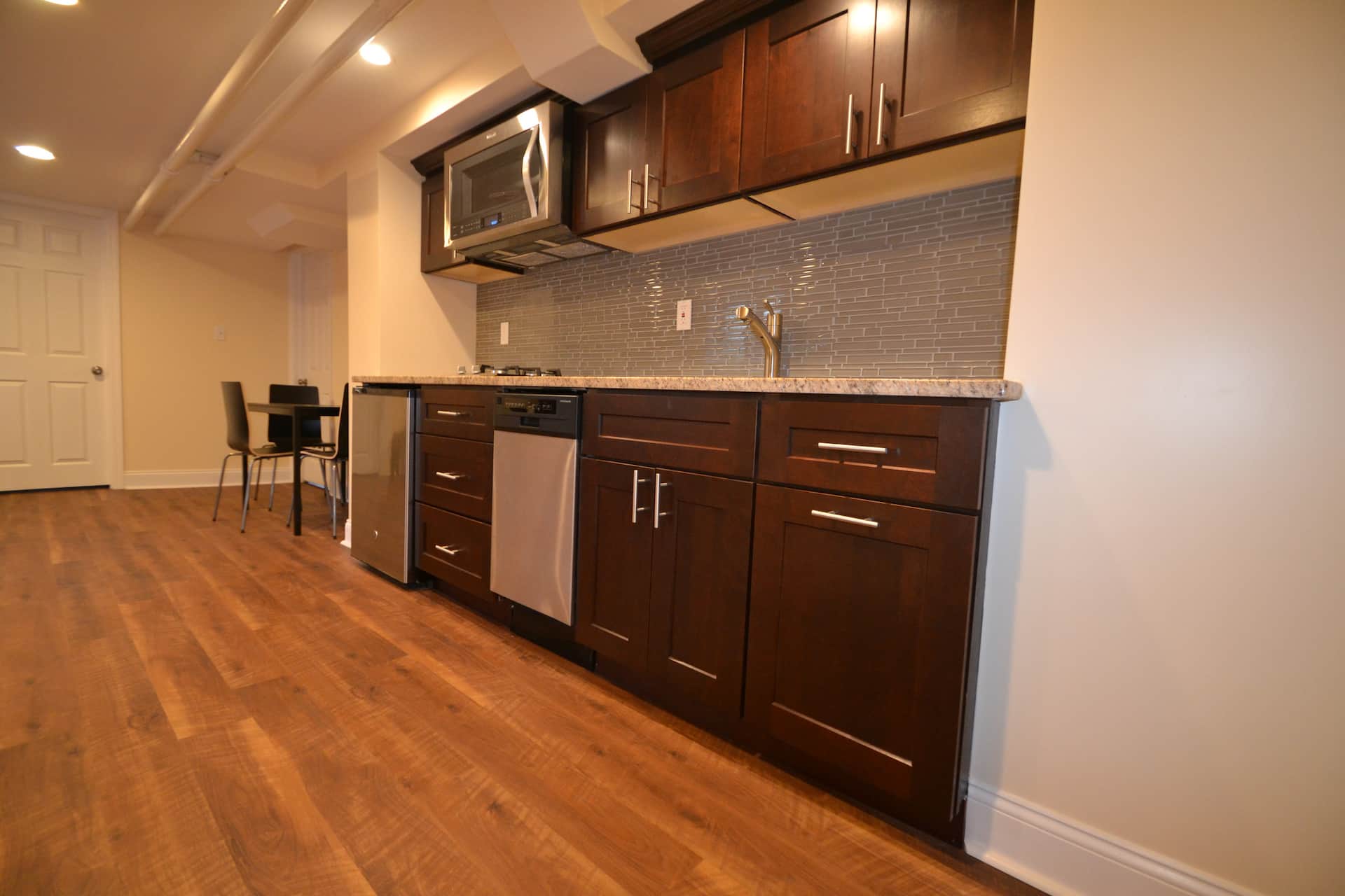 Upscale Modern 2 BR Apartment