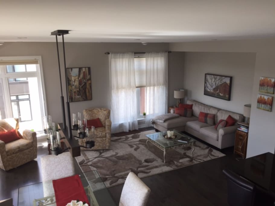 Spacious yet cozy.