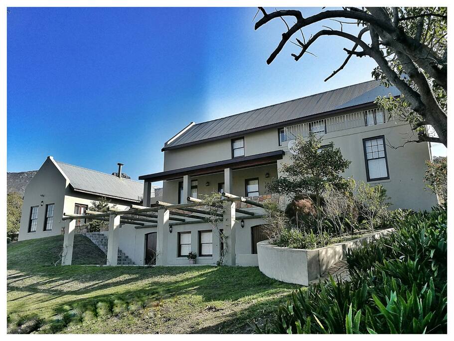 house from bottom lawn