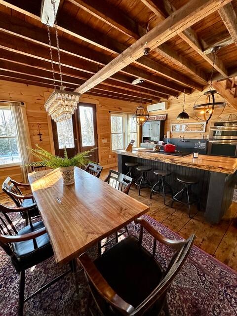 1890 River Barn