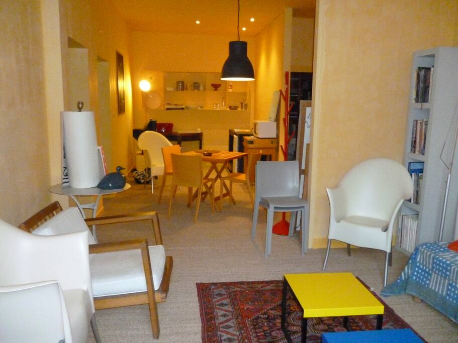 salon avec coin repas
