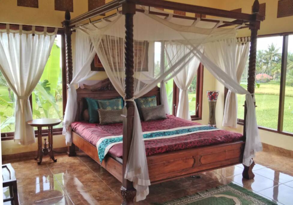 bedroom with panoramic views