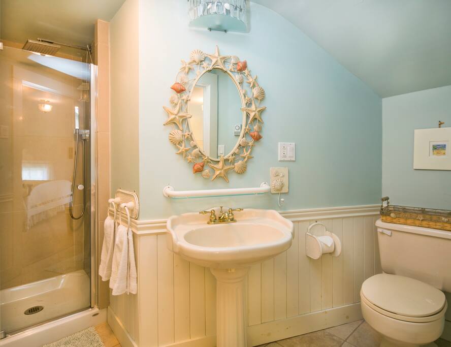 Ensuite bathroom