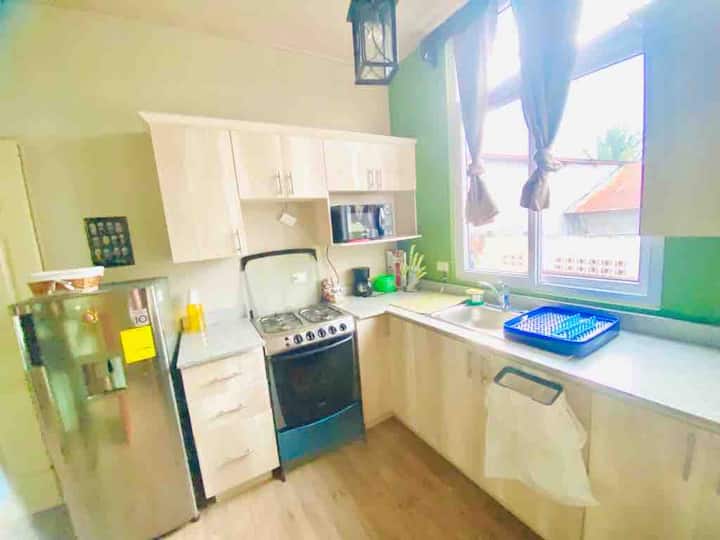 Apartamento Abigail.  Parqueo Privado Gratis. - San Benito